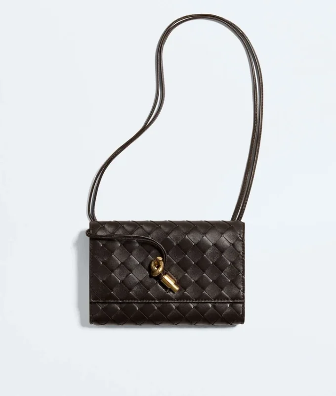 Andiamo Pouch with strap