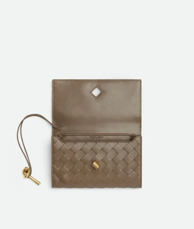 Andiamo Pouch with strap Andiamo Pouch with strap
