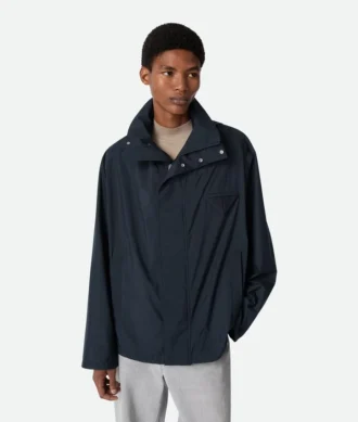 Blouson à capuche en nylon compactable
