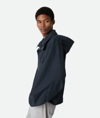 Blouson à capuche en nylon compactable
