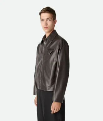 Blouson en cuir brillant