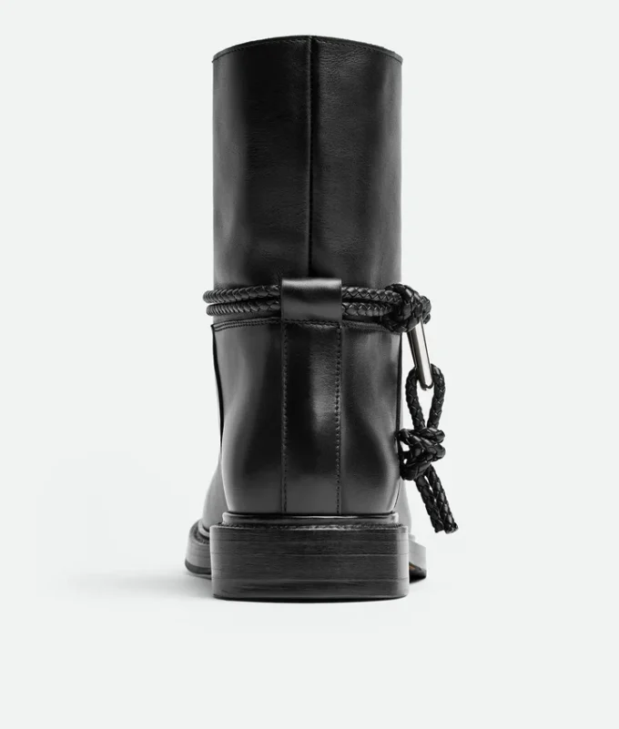 Bottes James