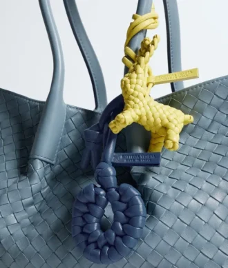 Pendentif nœud en forme de coquillage