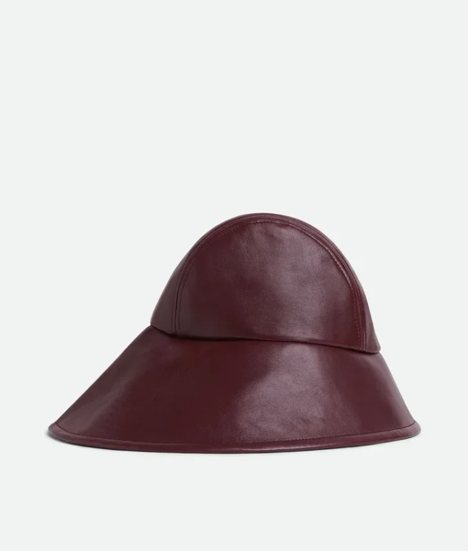 Chapeau en cuir