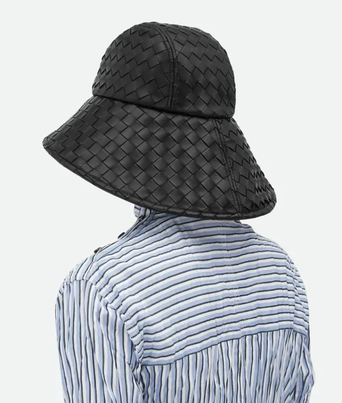 Chapeau en cuir Intrecciato Chapeau en cuir Intrecciato