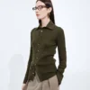 Chemise en cachemire et soie à côtes