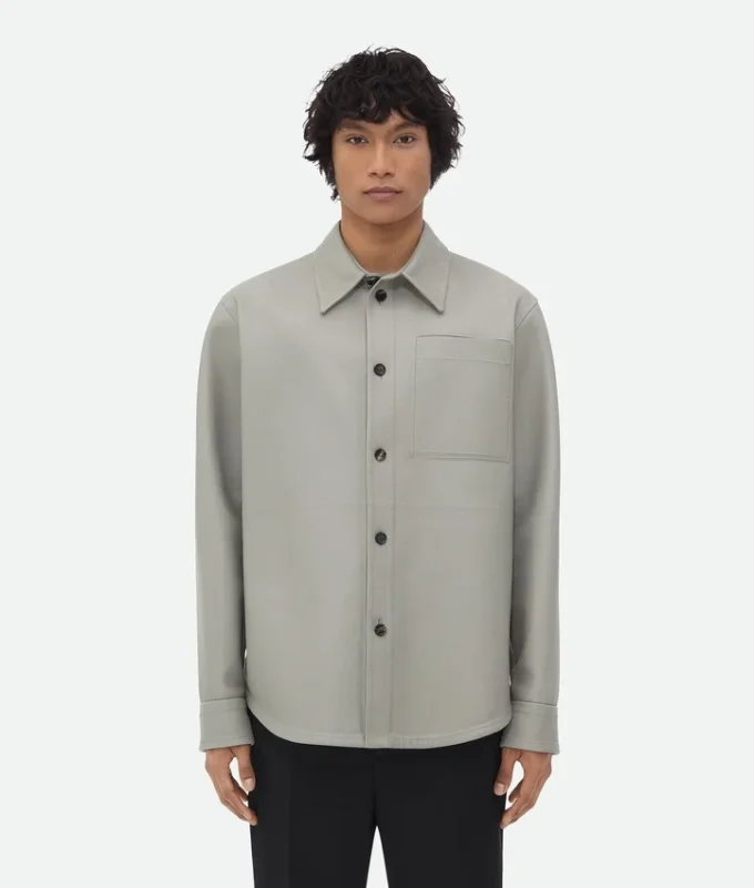 Chemise en cuir contrecollé