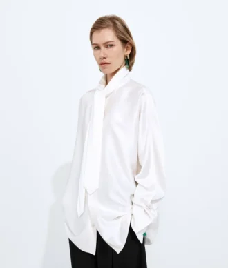 Chemise en satin de soie fluide