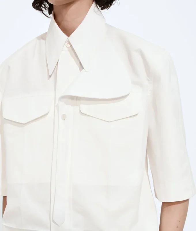 Chemise en toile de coton compacte