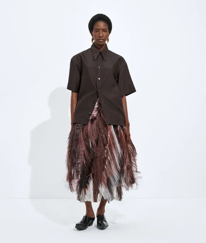 Jupe en cuir et broderie à franges