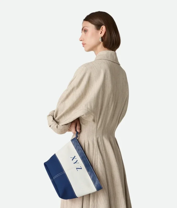 Flip Flap Medium Pouch Flip Flap Medium Pouch