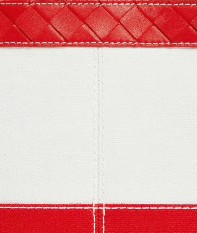 Flip Flap Medium Pouch Flip Flap Medium Pouch