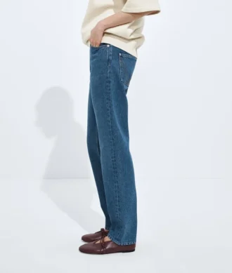 Jean droit indigo moyen