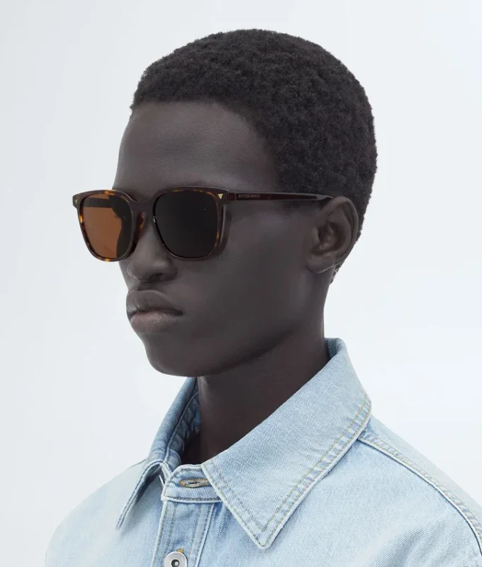 Lunettes de soleil carrées en acétate recyclé souple Lunettes de soleil carrées en acétate recyclé souple
