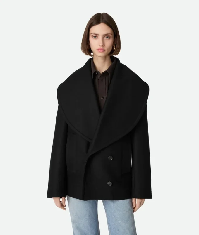 Manteau court en laine Stretch