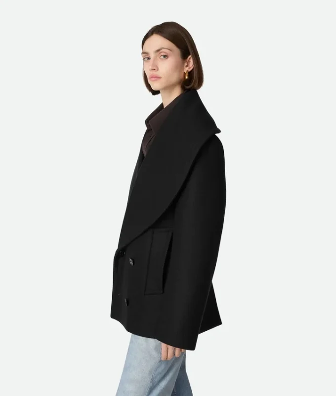 Manteau court en laine Stretch