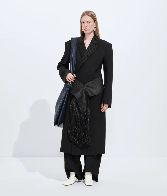 Manteau en laine et mohair à fente