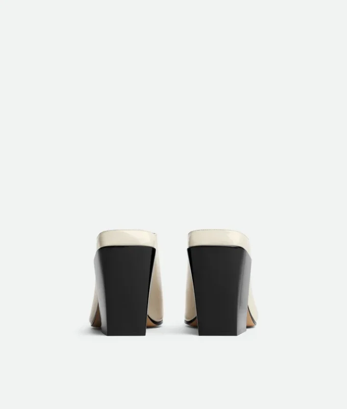 Mules Ventura