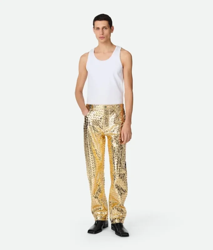 Pantalon droit en cuir Intrecciato laminé