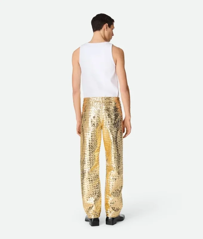 Pantalon droit en cuir Intrecciato laminé