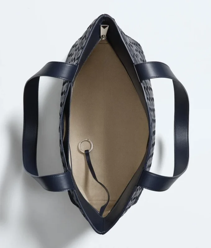 Petit sac fourre-tout Intrecciato à fermeture éclair Petit sac fourre-tout Intrecciato à fermeture éclair
