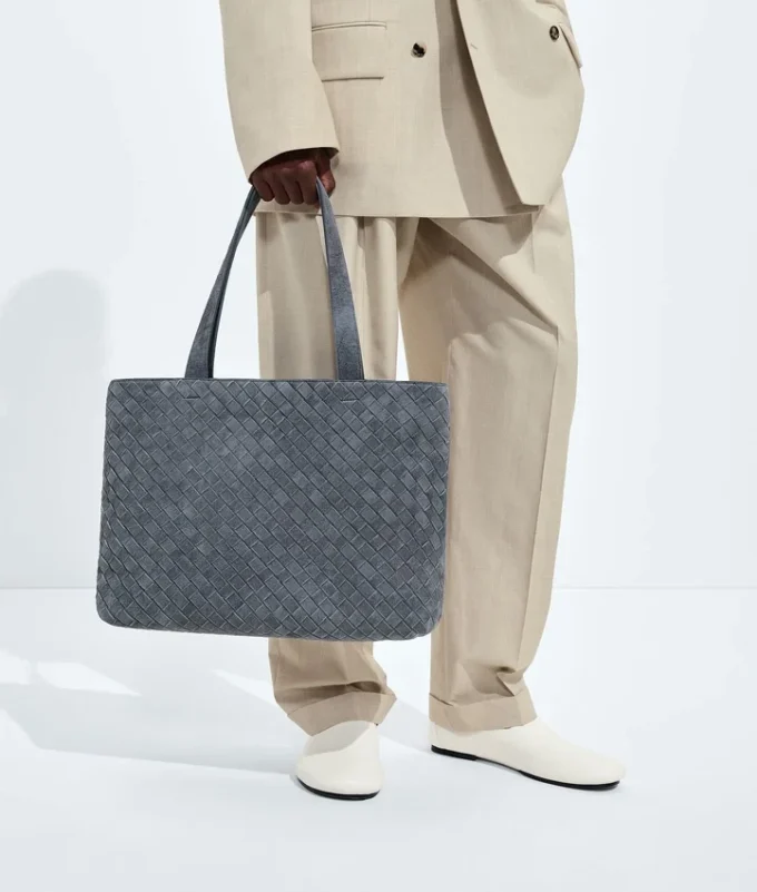 Petit sac fourre-tout Intrecciato à fermeture éclair