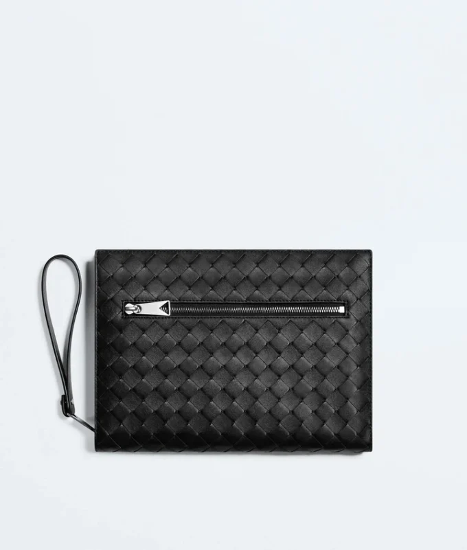 Petite pochette Intrecciato avec dragonne