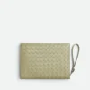 Petite pochette Intrecciato avec dragonne