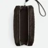 Petite pochette Intrecciato avec dragonne