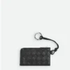 Porte-cartes Intrecciato avec fermeture à glissière en L et lanière Porte-cartes Intrecciato avec fermeture à glissière en L et lanière