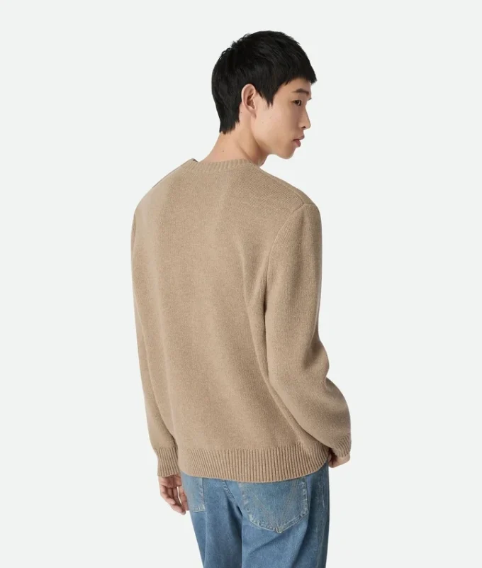 Pull en laine compact