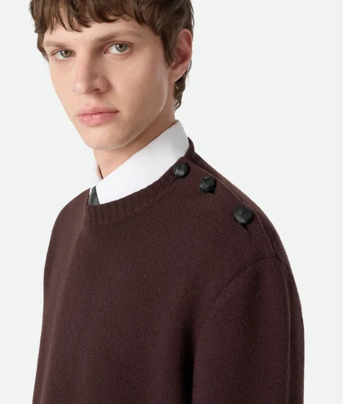 Pull en laine compact