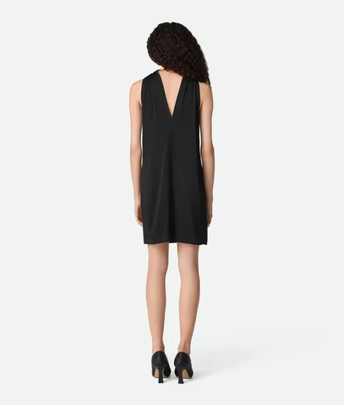 Robe en satin de viscose