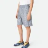 Short en cuir imprimé