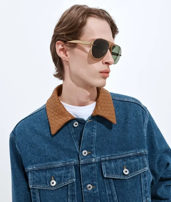 Veste en denim indigo taille moyenne